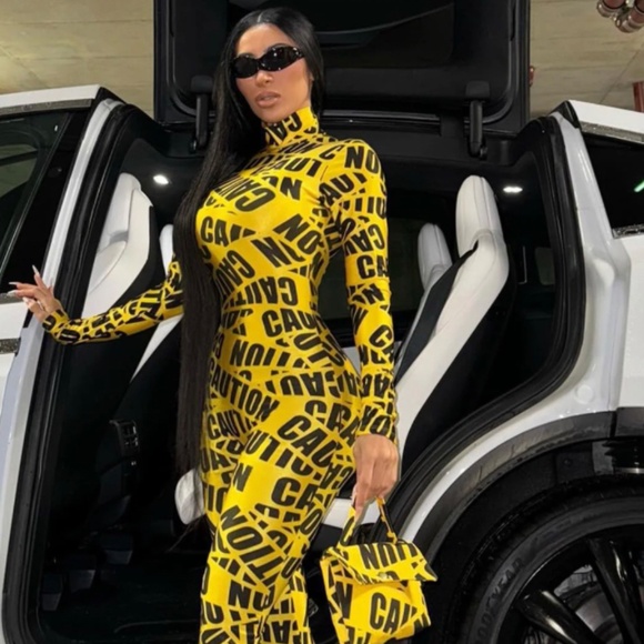 3 Piece Kim K Inspired Halloween Costume - Picture 4 of 4